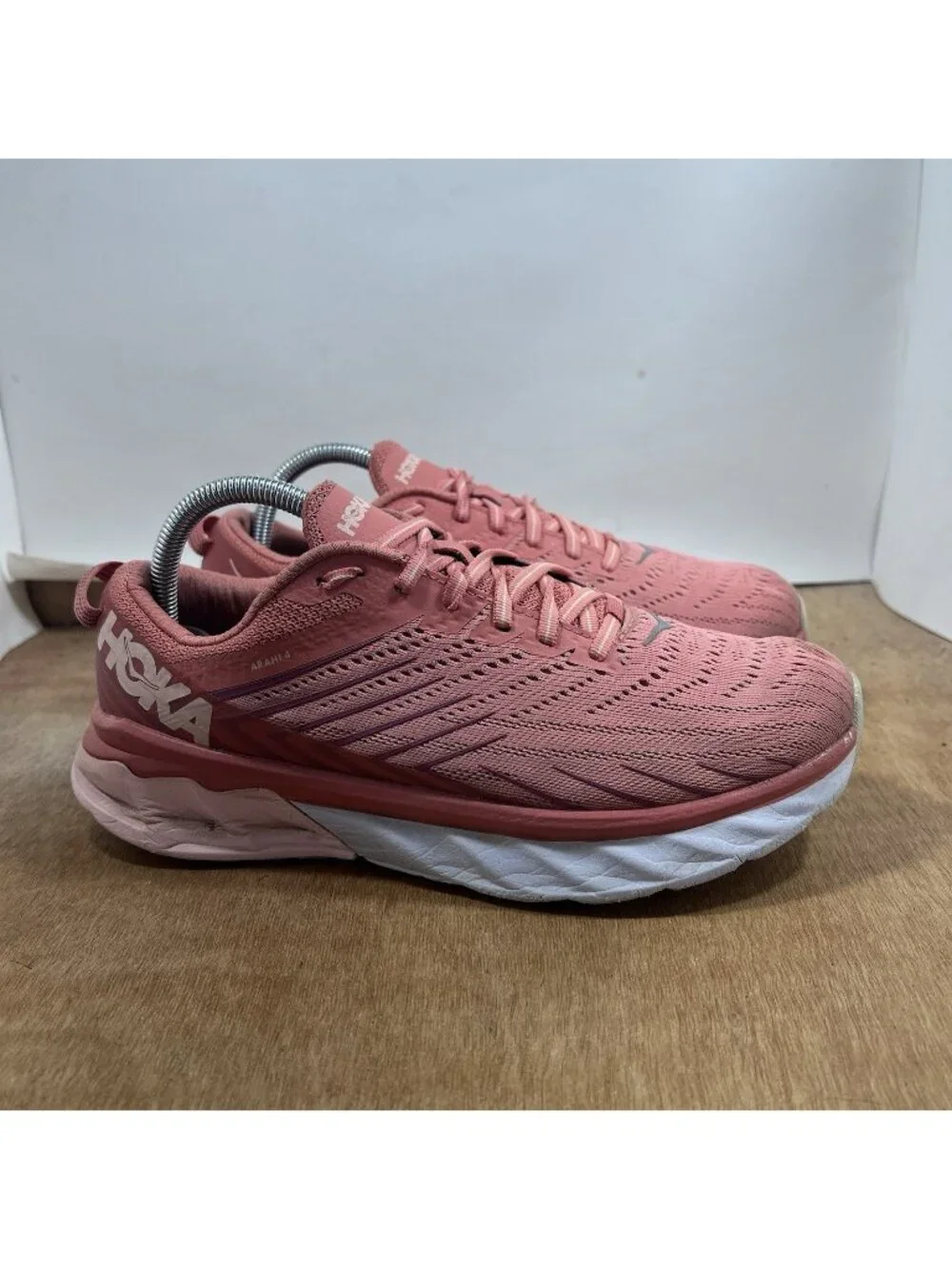 Hoka One One Arahi 4 Women Size 9.5 Running Shoes